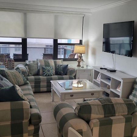 2 Bedroom 2 Bath Beachfront Condo On Miami Beach Millionaire Row מראה חיצוני תמונה