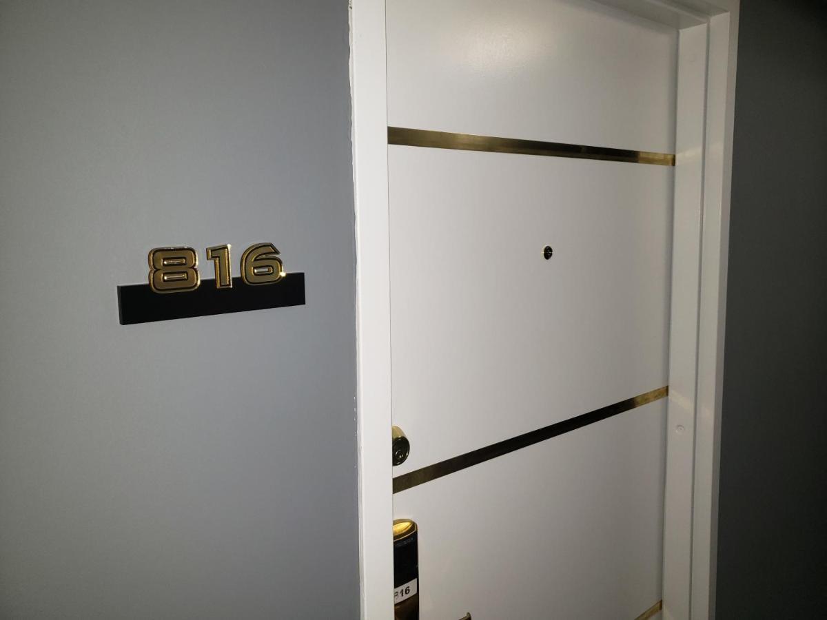 2 Bedroom 2 Bath Beachfront Condo On Miami Beach Millionaire Row מראה חיצוני תמונה