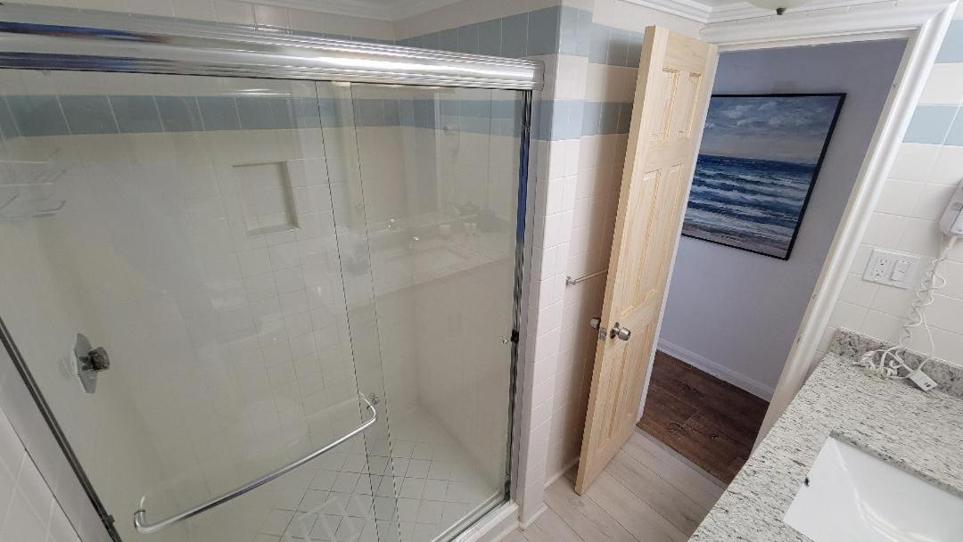 2 Bedroom 2 Bath Beachfront Condo On Miami Beach Millionaire Row מראה חיצוני תמונה