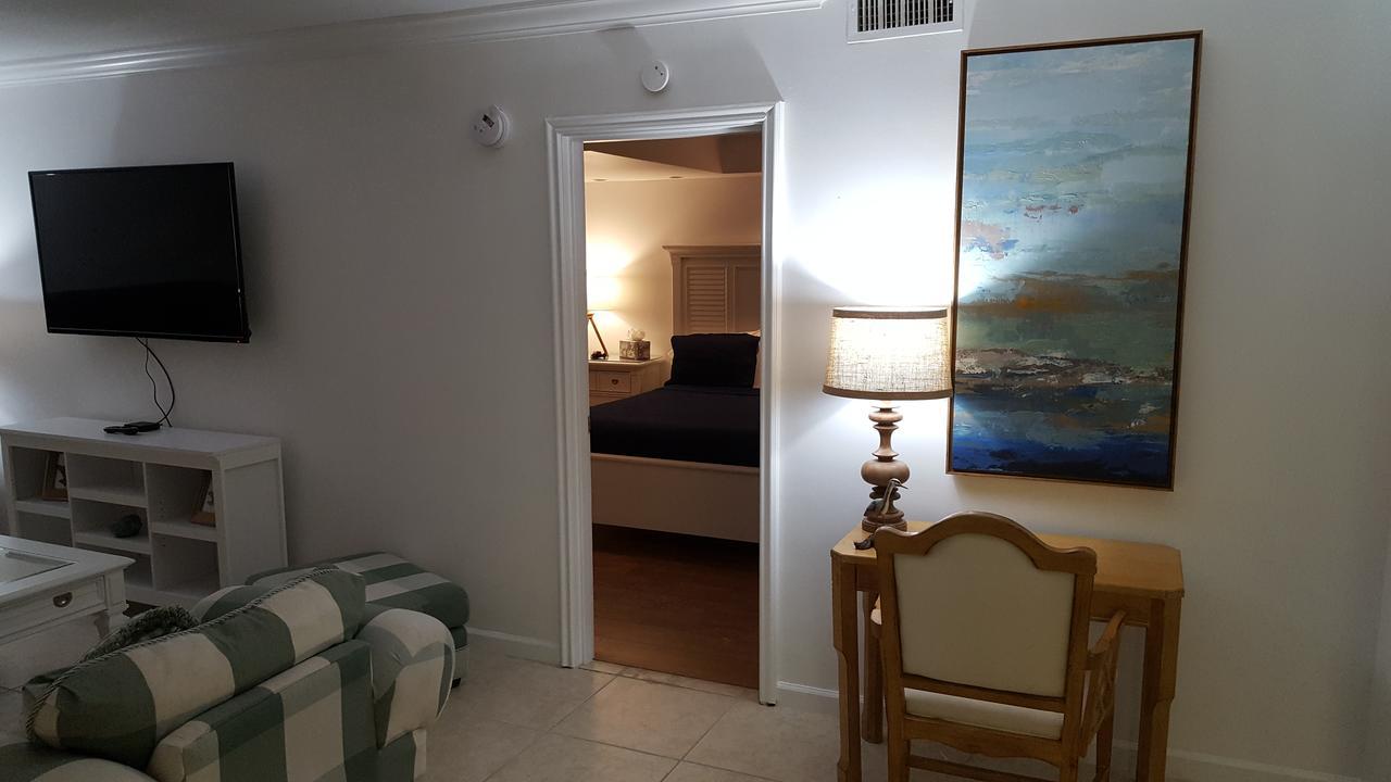 2 Bedroom 2 Bath Beachfront Condo On Miami Beach Millionaire Row מראה חיצוני תמונה